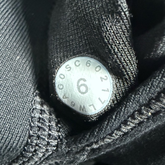 Lululemon Wunder Under Crop - Picture 8 of 8